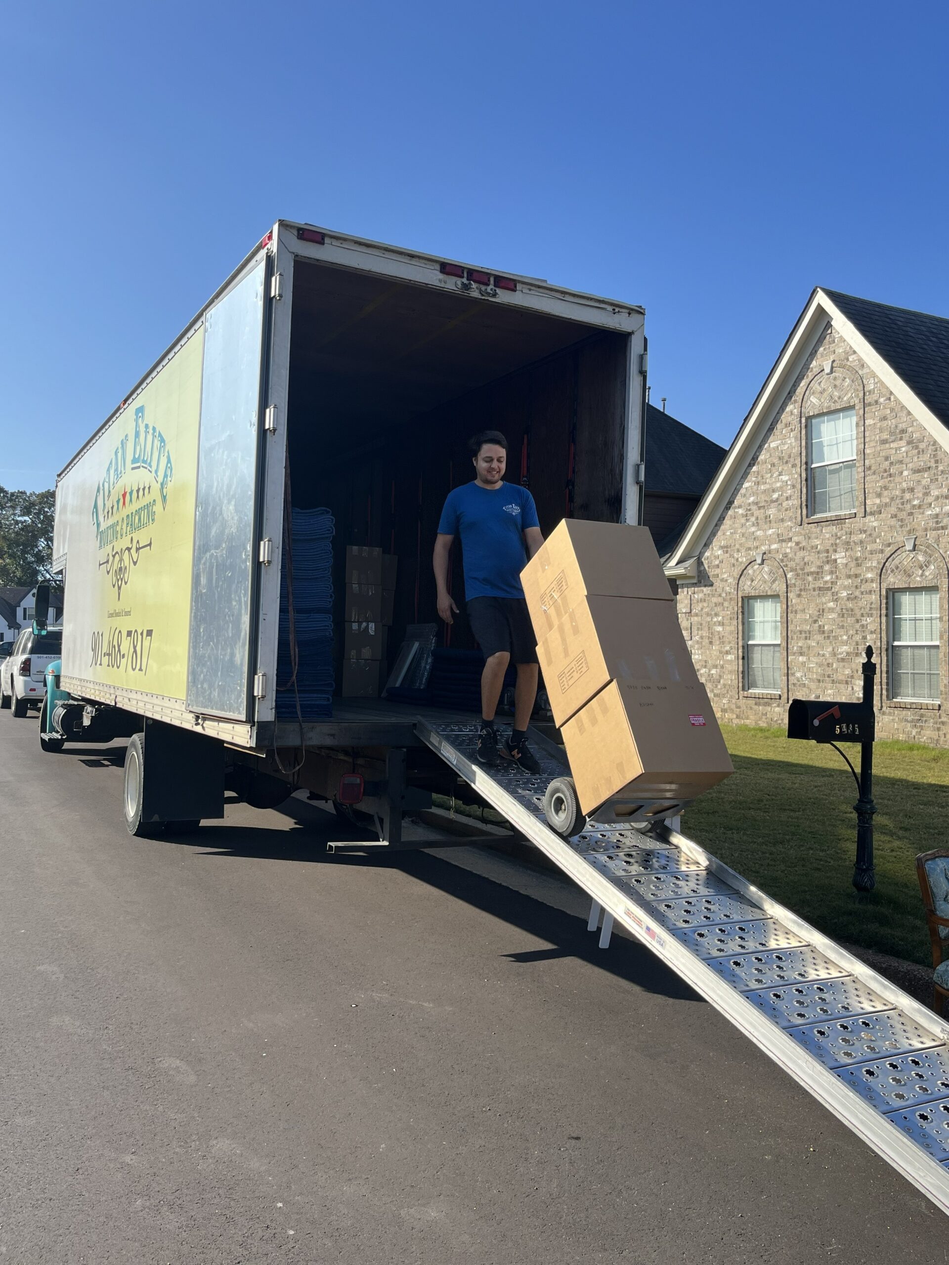 Titan Elite movers in Bartlett